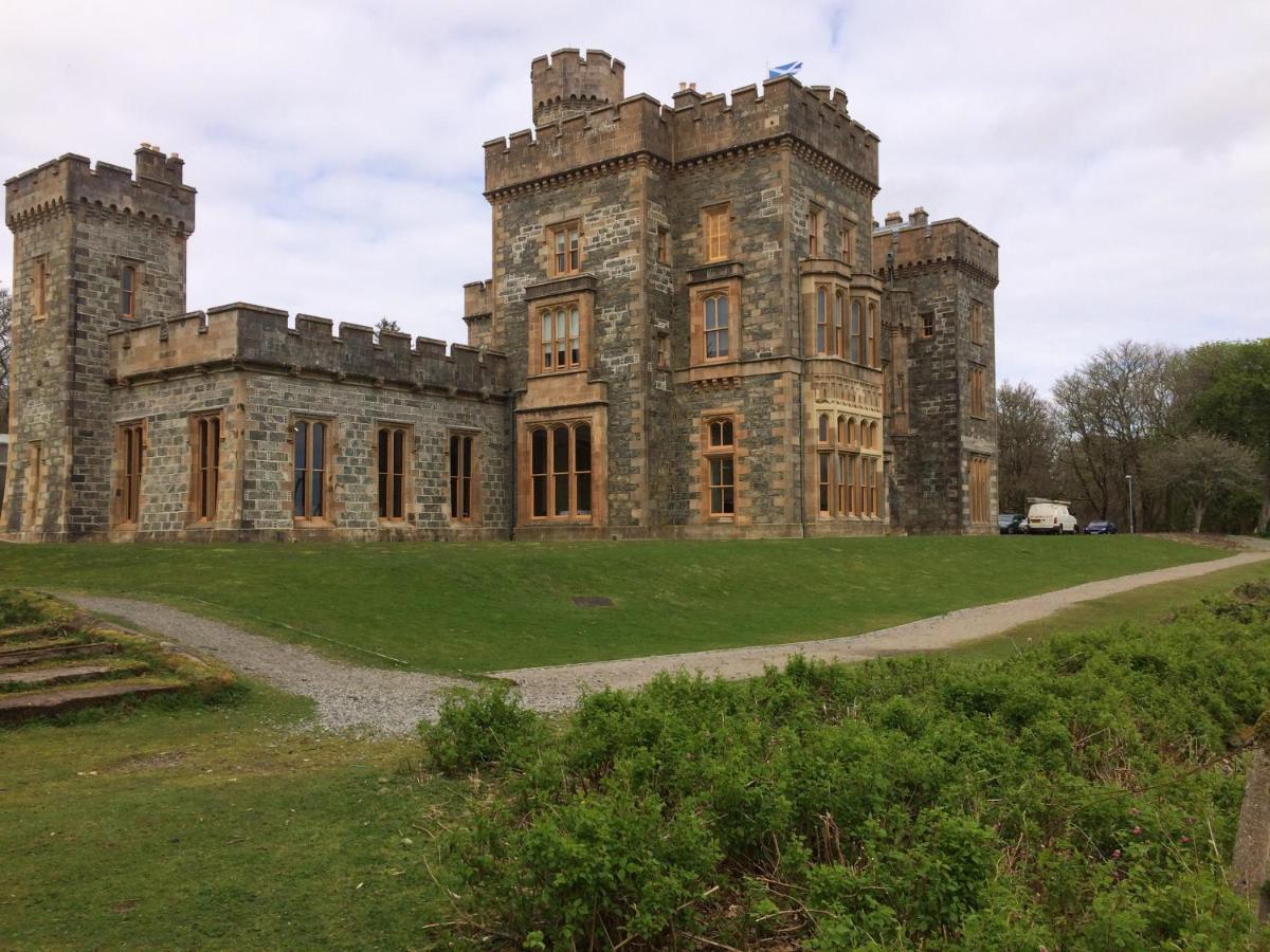 Two Chimneys Villa Upper Bayble Exterior photo